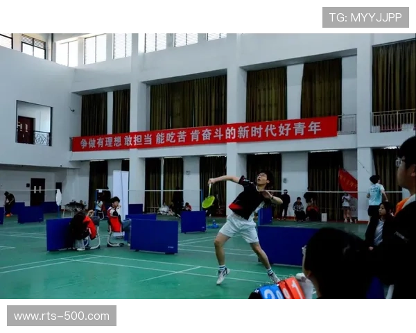 上海政法学院羽毛球赛落幕，研究生院夺冠