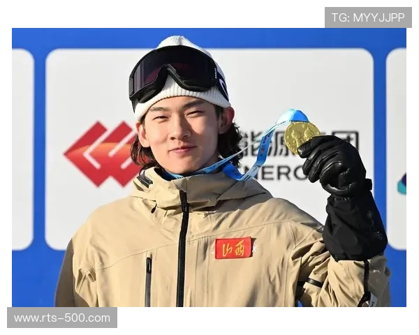 中国单板滑雪双星并起：苏翊鸣葛春宇同台背后的青训体系